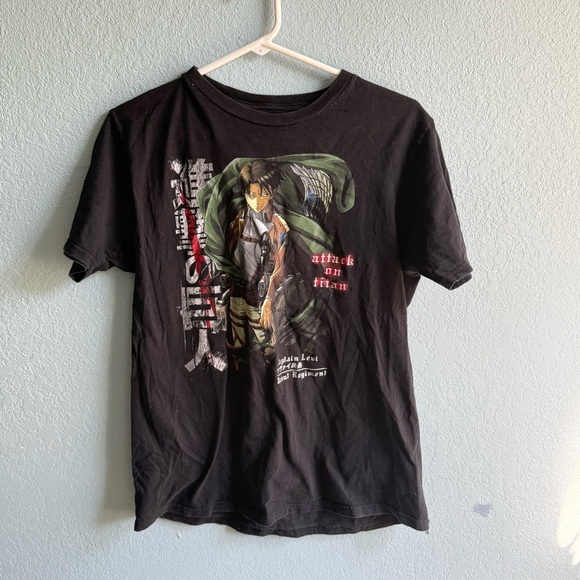 *5/$5* Attack on Titan Levi Ackerman Shirt - Picture 1 of 4
